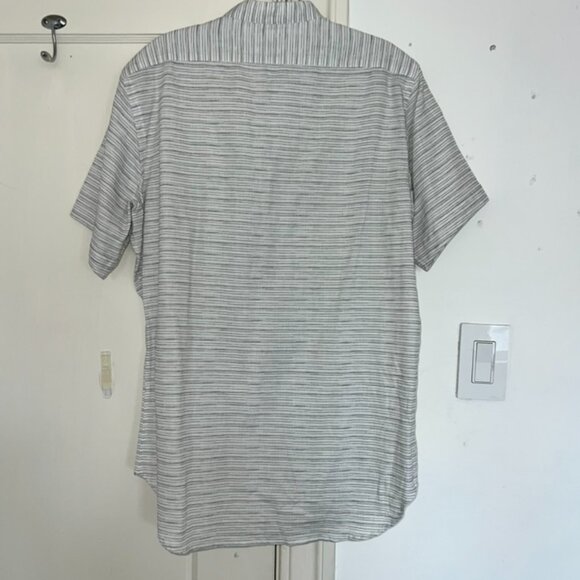 Tailor Stitch Banded Collar Short Sleeve Shirt - Picture 10 of 10